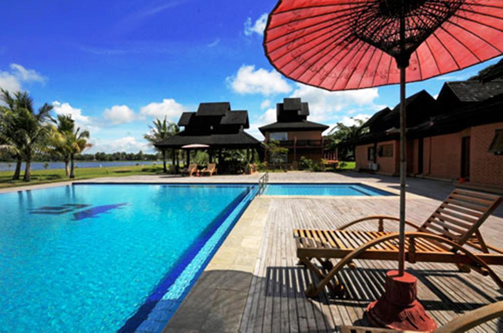Kma Kaytumadi Hotel Taungoo Екстериор снимка