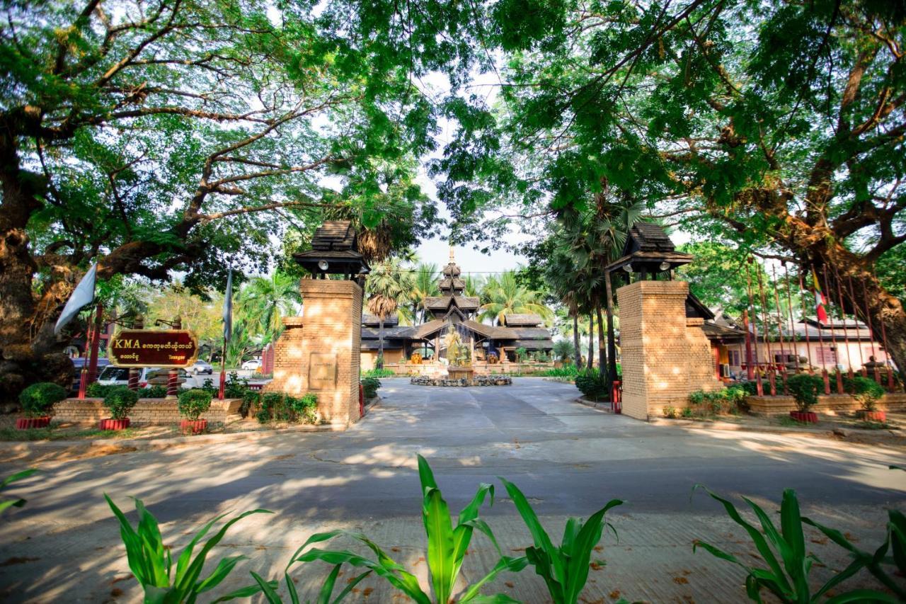 Kma Kaytumadi Hotel Taungoo Екстериор снимка