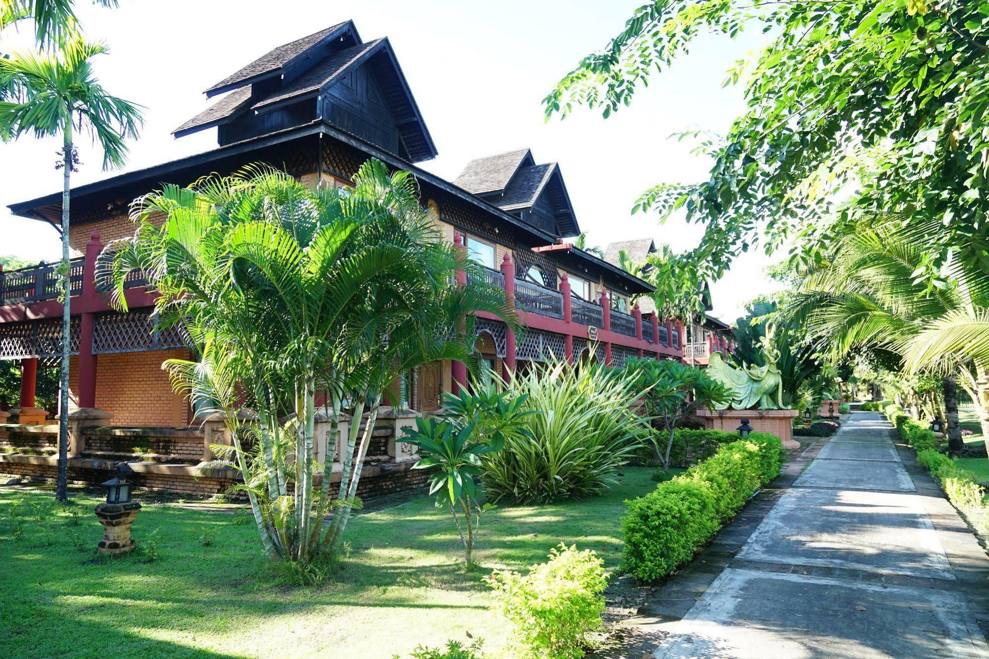 Kma Kaytumadi Hotel Taungoo Екстериор снимка
