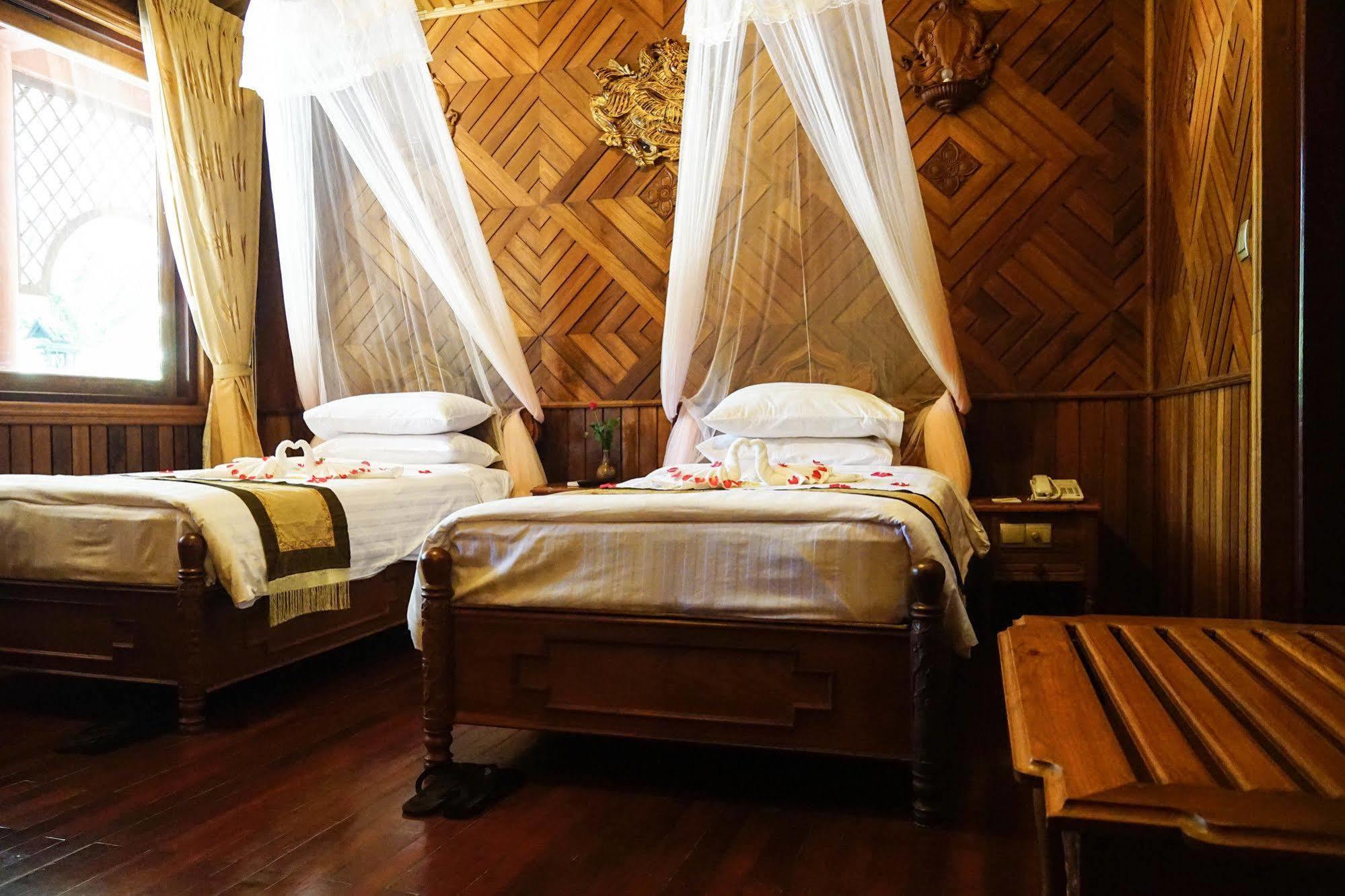 Kma Kaytumadi Hotel Taungoo Екстериор снимка